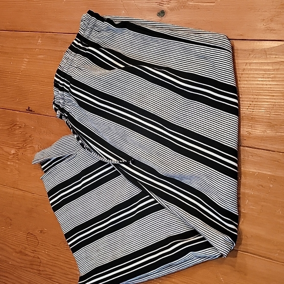 I.N.STUDIO CAPRIS size Xl - Picture 1 of 3